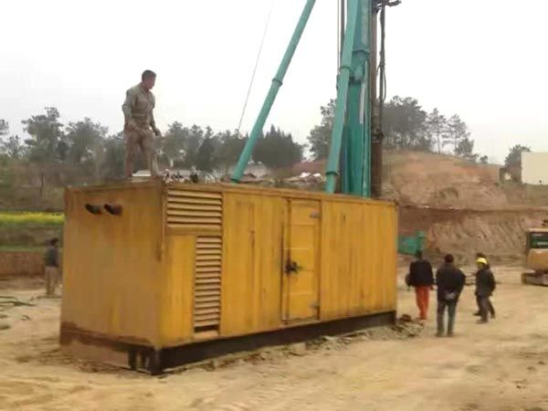 神木如何判断水冷式机油散热器密封件是否需要更换？